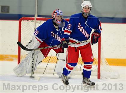 Thumbnail 2 in Glastonbury vs. West Haven photogallery.
