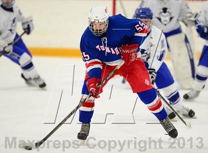 Thumbnail 2 in Glastonbury vs. West Haven photogallery.