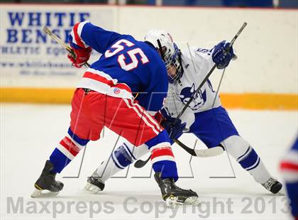Thumbnail 3 in Glastonbury vs. West Haven photogallery.