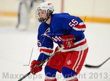 Thumbnail 2 in Glastonbury vs. West Haven photogallery.