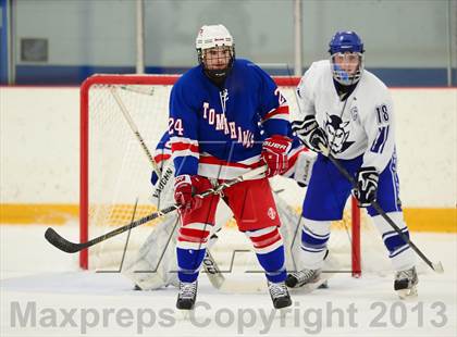 Thumbnail 3 in Glastonbury vs. West Haven photogallery.