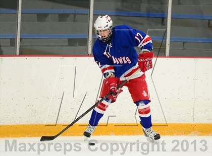 Thumbnail 2 in Glastonbury vs. West Haven photogallery.