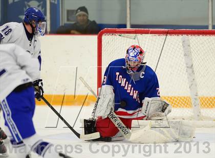 Thumbnail 2 in Glastonbury vs. West Haven photogallery.