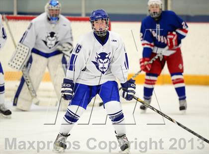 Thumbnail 1 in Glastonbury vs. West Haven photogallery.