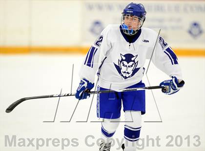 Thumbnail 2 in Glastonbury vs. West Haven photogallery.