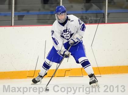 Thumbnail 3 in Glastonbury vs. West Haven photogallery.