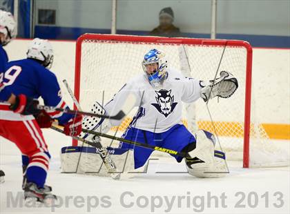 Thumbnail 2 in Glastonbury vs. West Haven photogallery.