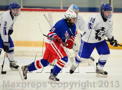 Thumbnail 1 in Glastonbury vs. West Haven photogallery.