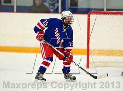 Thumbnail 3 in Glastonbury vs. West Haven photogallery.