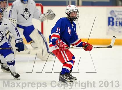 Thumbnail 1 in Glastonbury vs. West Haven photogallery.