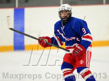 Thumbnail 2 in Glastonbury vs. West Haven photogallery.