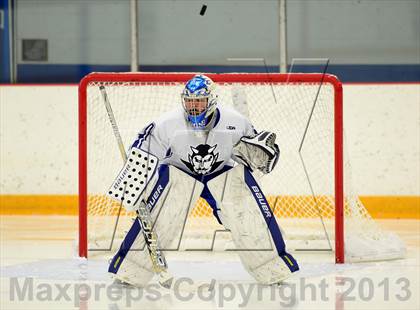 Thumbnail 3 in Glastonbury vs. West Haven photogallery.
