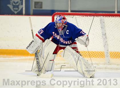 Thumbnail 3 in Glastonbury vs. West Haven photogallery.