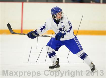 Thumbnail 1 in Glastonbury vs. West Haven photogallery.