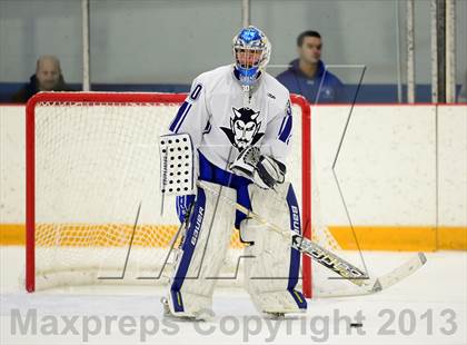 Thumbnail 1 in Glastonbury vs. West Haven photogallery.