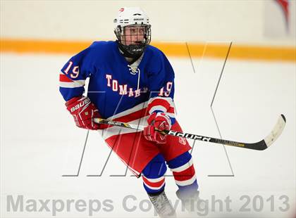 Thumbnail 2 in Glastonbury vs. West Haven photogallery.