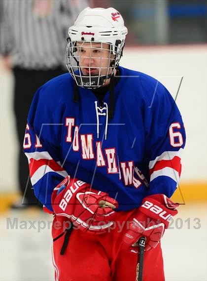 Thumbnail 3 in Glastonbury vs. West Haven photogallery.