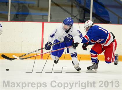 Thumbnail 1 in Glastonbury vs. West Haven photogallery.