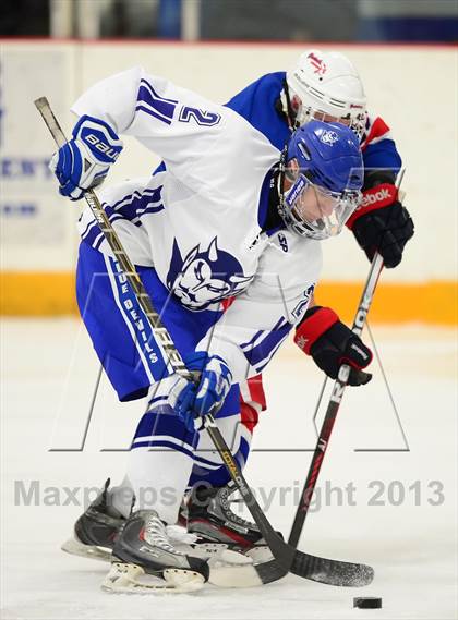 Thumbnail 3 in Glastonbury vs. West Haven photogallery.