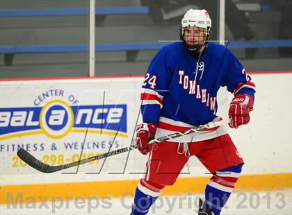 Thumbnail 3 in Glastonbury vs. West Haven photogallery.