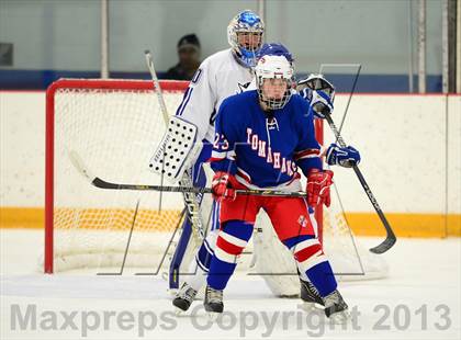 Thumbnail 3 in Glastonbury vs. West Haven photogallery.