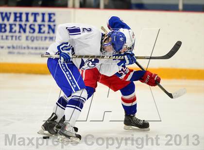 Thumbnail 2 in Glastonbury vs. West Haven photogallery.