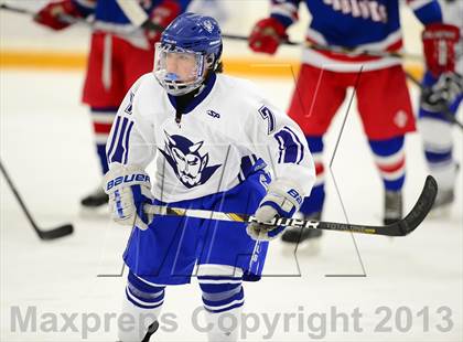 Thumbnail 1 in Glastonbury vs. West Haven photogallery.