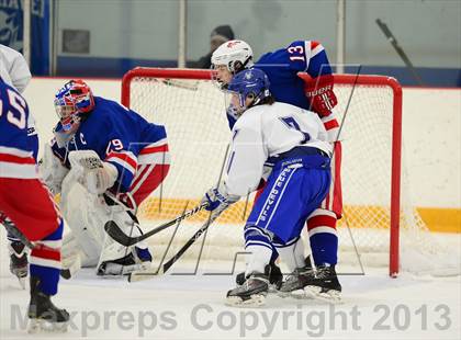 Thumbnail 3 in Glastonbury vs. West Haven photogallery.