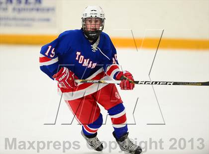 Thumbnail 3 in Glastonbury vs. West Haven photogallery.