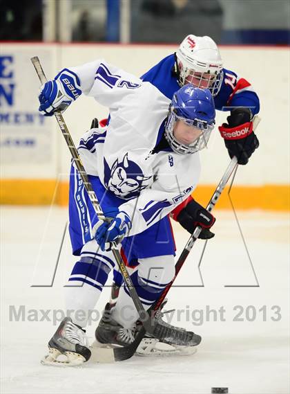 Thumbnail 1 in Glastonbury vs. West Haven photogallery.