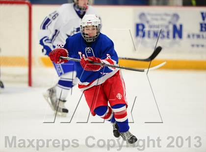 Thumbnail 3 in Glastonbury vs. West Haven photogallery.