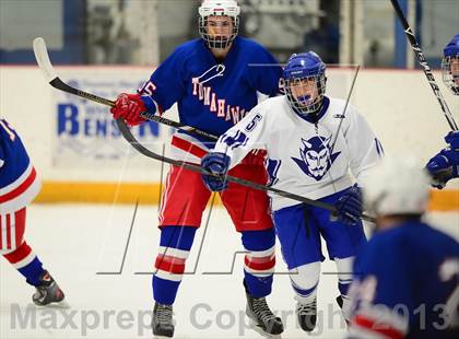 Thumbnail 2 in Glastonbury vs. West Haven photogallery.