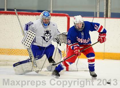 Thumbnail 1 in Glastonbury vs. West Haven photogallery.