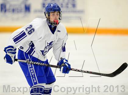 Thumbnail 2 in Glastonbury vs. West Haven photogallery.