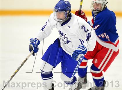 Thumbnail 2 in Glastonbury vs. West Haven photogallery.