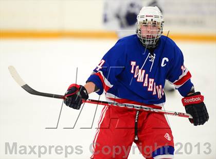 Thumbnail 1 in Glastonbury vs. West Haven photogallery.