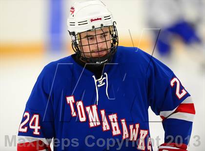 Thumbnail 3 in Glastonbury vs. West Haven photogallery.