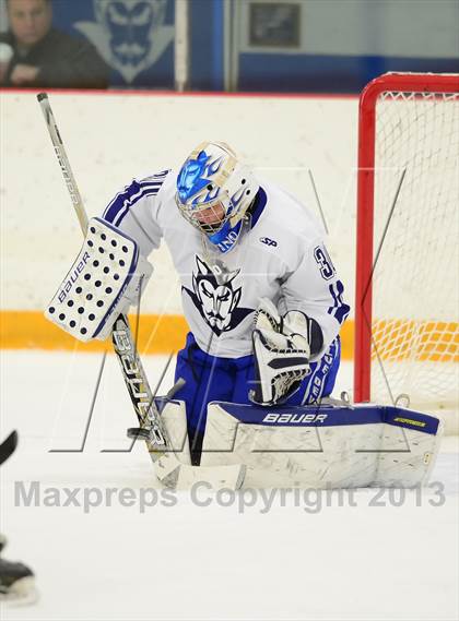 Thumbnail 1 in Glastonbury vs. West Haven photogallery.