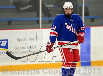 Thumbnail 1 in Glastonbury vs. West Haven photogallery.