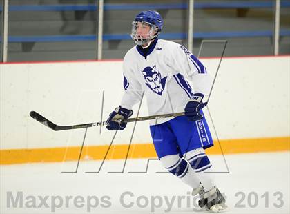 Thumbnail 1 in Glastonbury vs. West Haven photogallery.