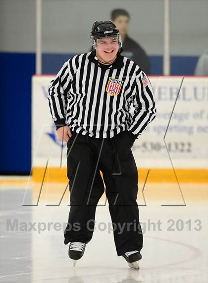 Thumbnail 1 in Glastonbury vs. West Haven photogallery.