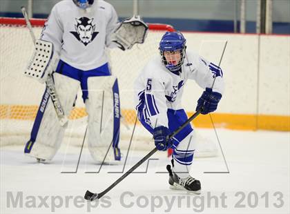 Thumbnail 2 in Glastonbury vs. West Haven photogallery.