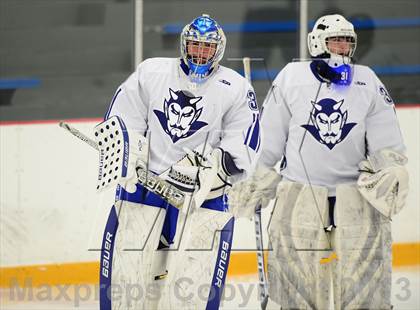 Thumbnail 1 in Glastonbury vs. West Haven photogallery.