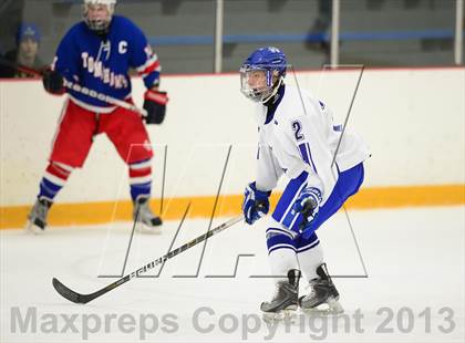 Thumbnail 2 in Glastonbury vs. West Haven photogallery.