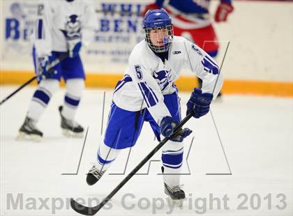 Thumbnail 1 in Glastonbury vs. West Haven photogallery.