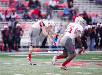 Thumbnail 3 in DeMatha vs. St. John's (WCAC Final) photogallery.