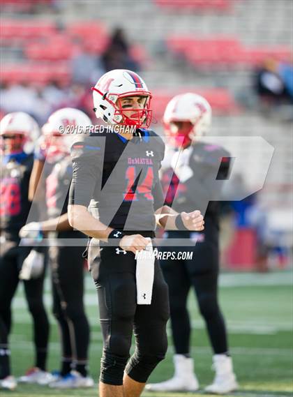 Thumbnail 2 in DeMatha vs. St. John's (WCAC Final) photogallery.