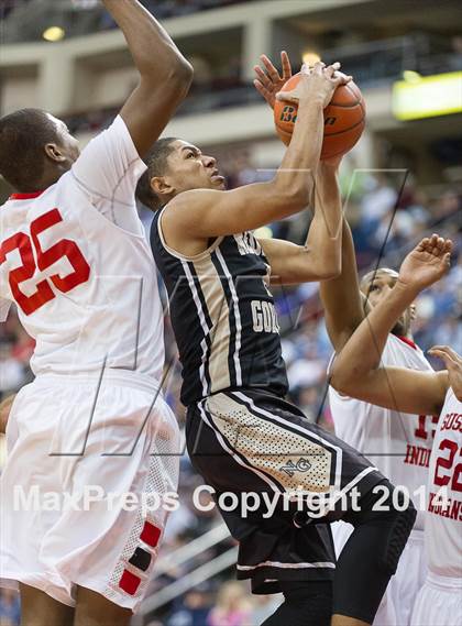 Thumbnail 2 in Neumann-Goretti vs. Susquehanna Township (PIAA Class AAA Final) photogallery.