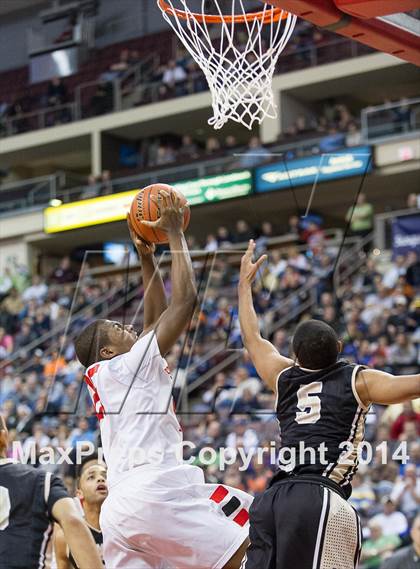 Thumbnail 3 in Neumann-Goretti vs. Susquehanna Township (PIAA Class AAA Final) photogallery.