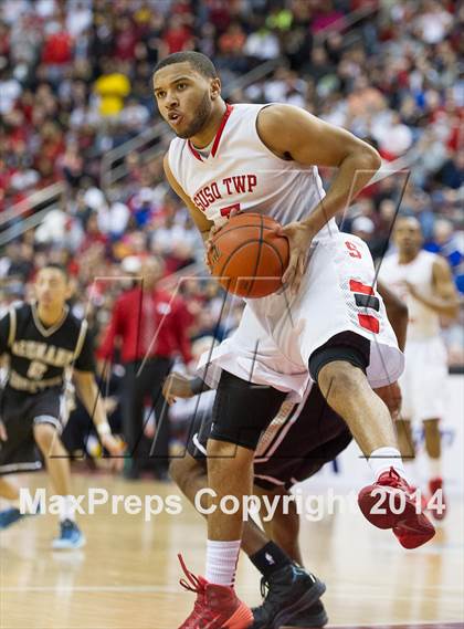 Thumbnail 3 in Neumann-Goretti vs. Susquehanna Township (PIAA Class AAA Final) photogallery.